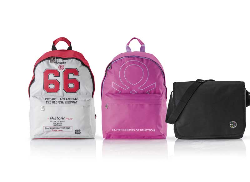 Επιλέξτε σχολική τσάντα γεμίζοντας με καύσιμα Shell V-Power